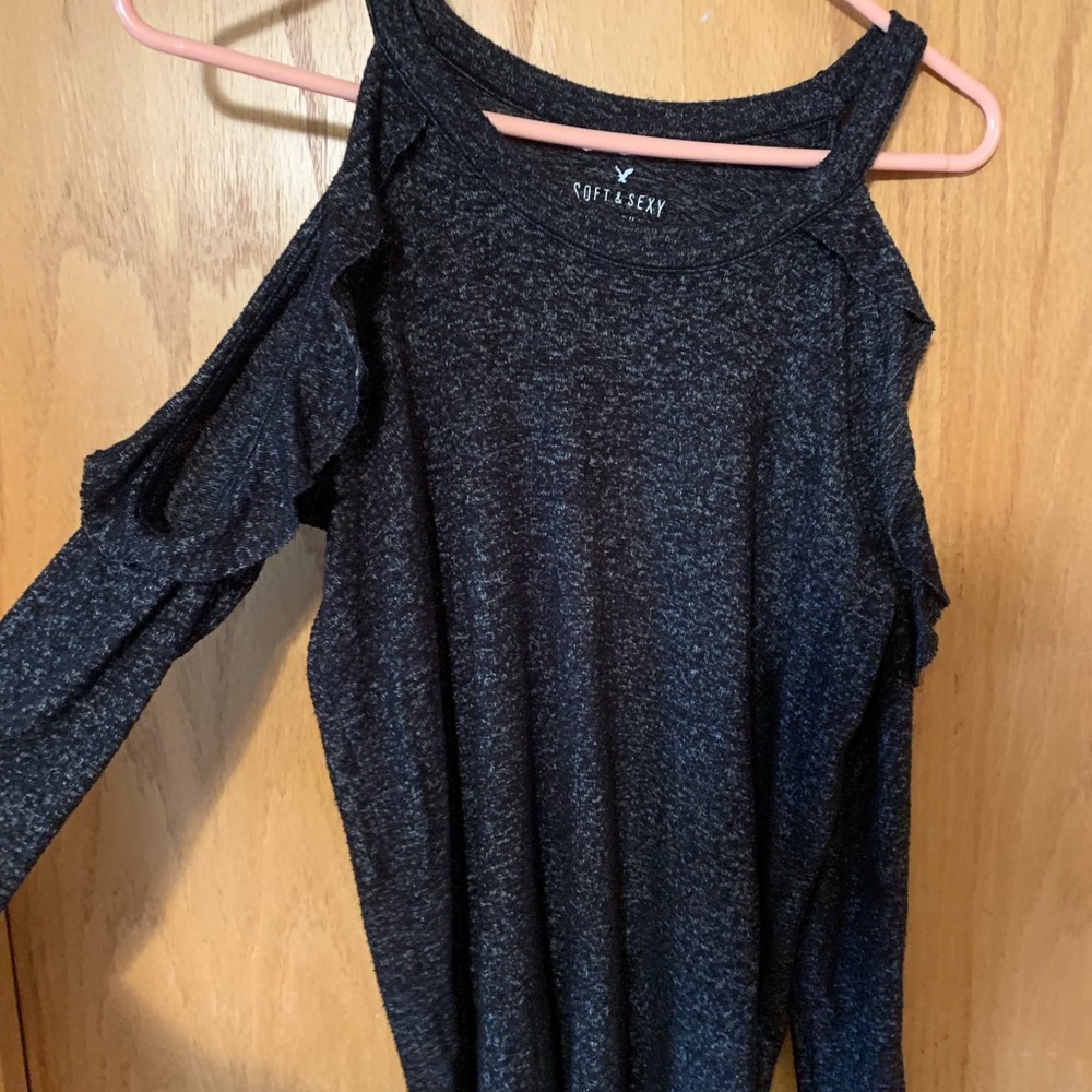 American eagle cold shoulder long sleeve